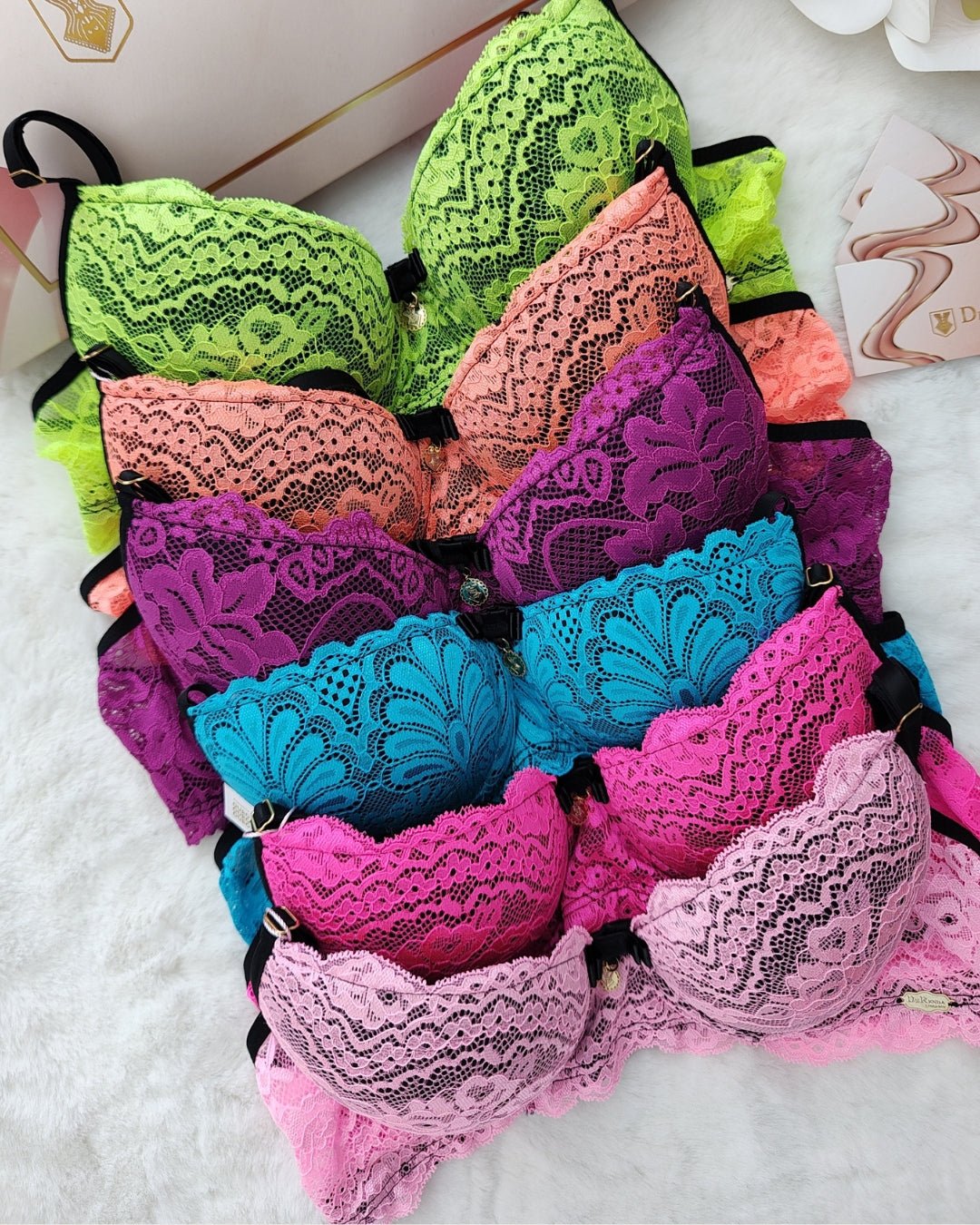 Lingerie de luxo Paty - DE RENDA LINGERIE