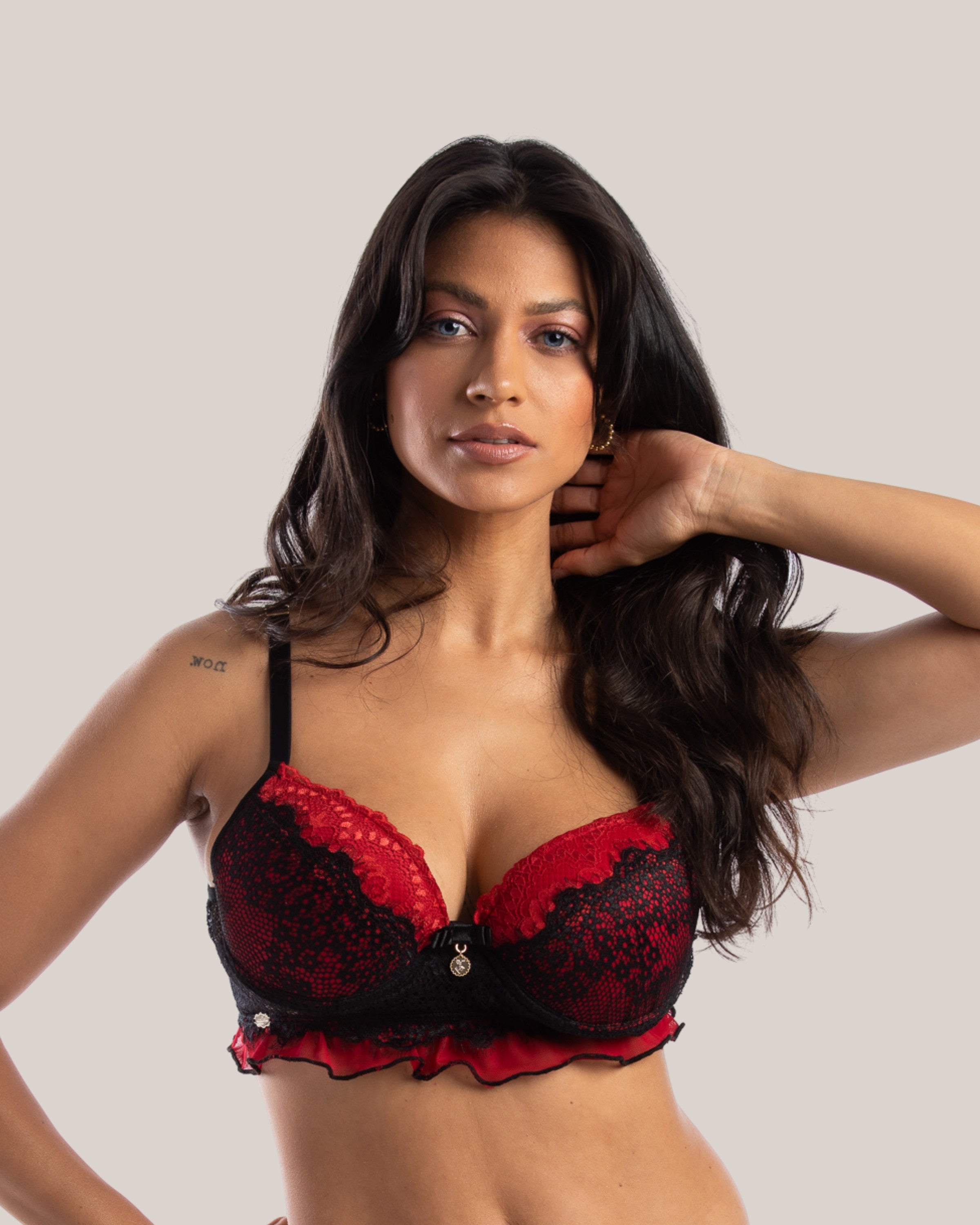 Conjunto Monique Luxo em Renda Chantilly