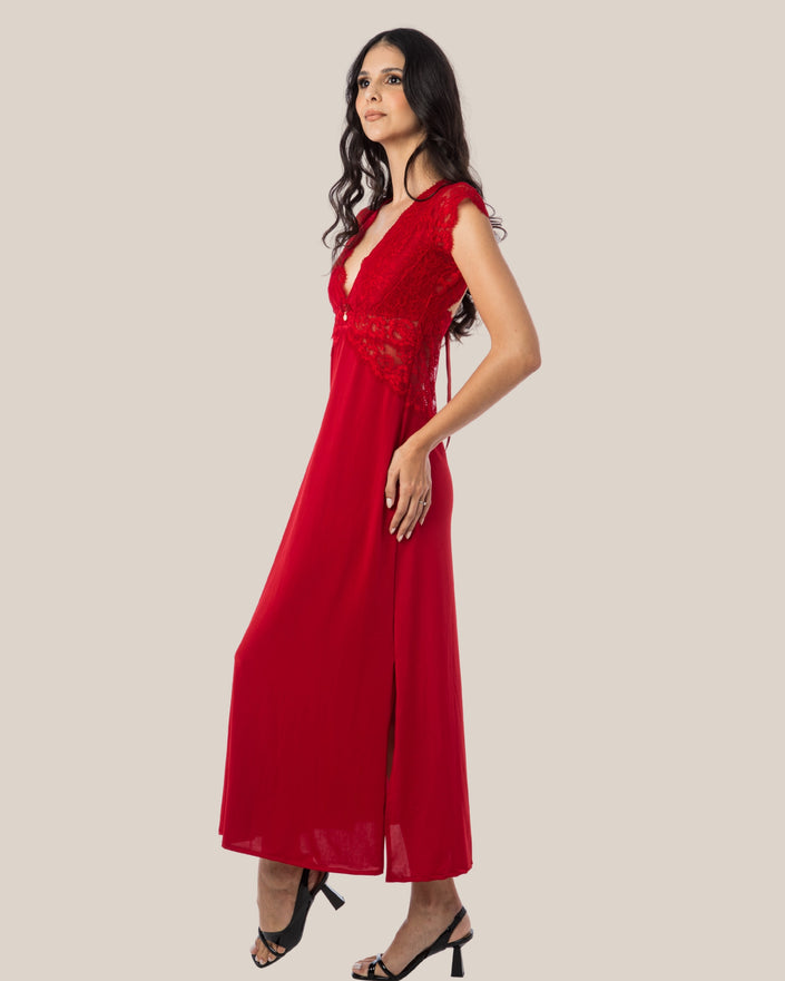 Camisola Longa Helena em Renda e Liganete com Pingente Banhado a Ouro