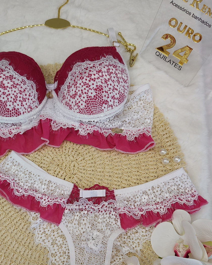 Conjunto Monique Luxo em Renda Chantilly