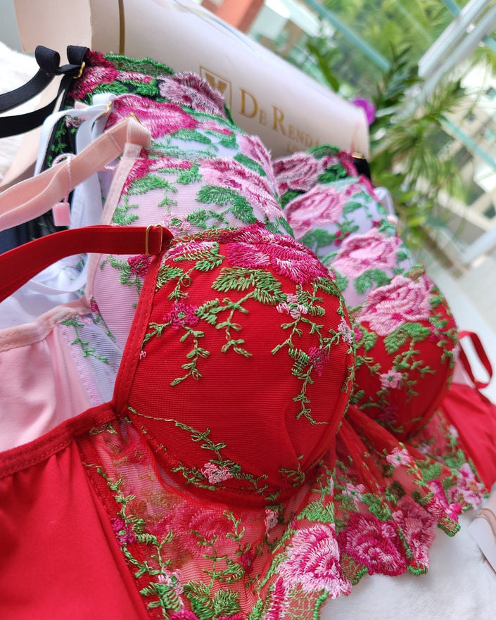 Conjunto Carol em Tule Bordado com Acessórios Banhados a Ouro 24K - DE RENDA LINGERIE