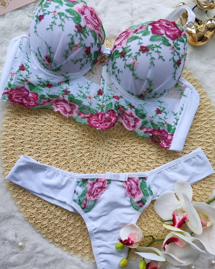 Lingerie de Luxo Carol - DE RENDA LINGERIE
